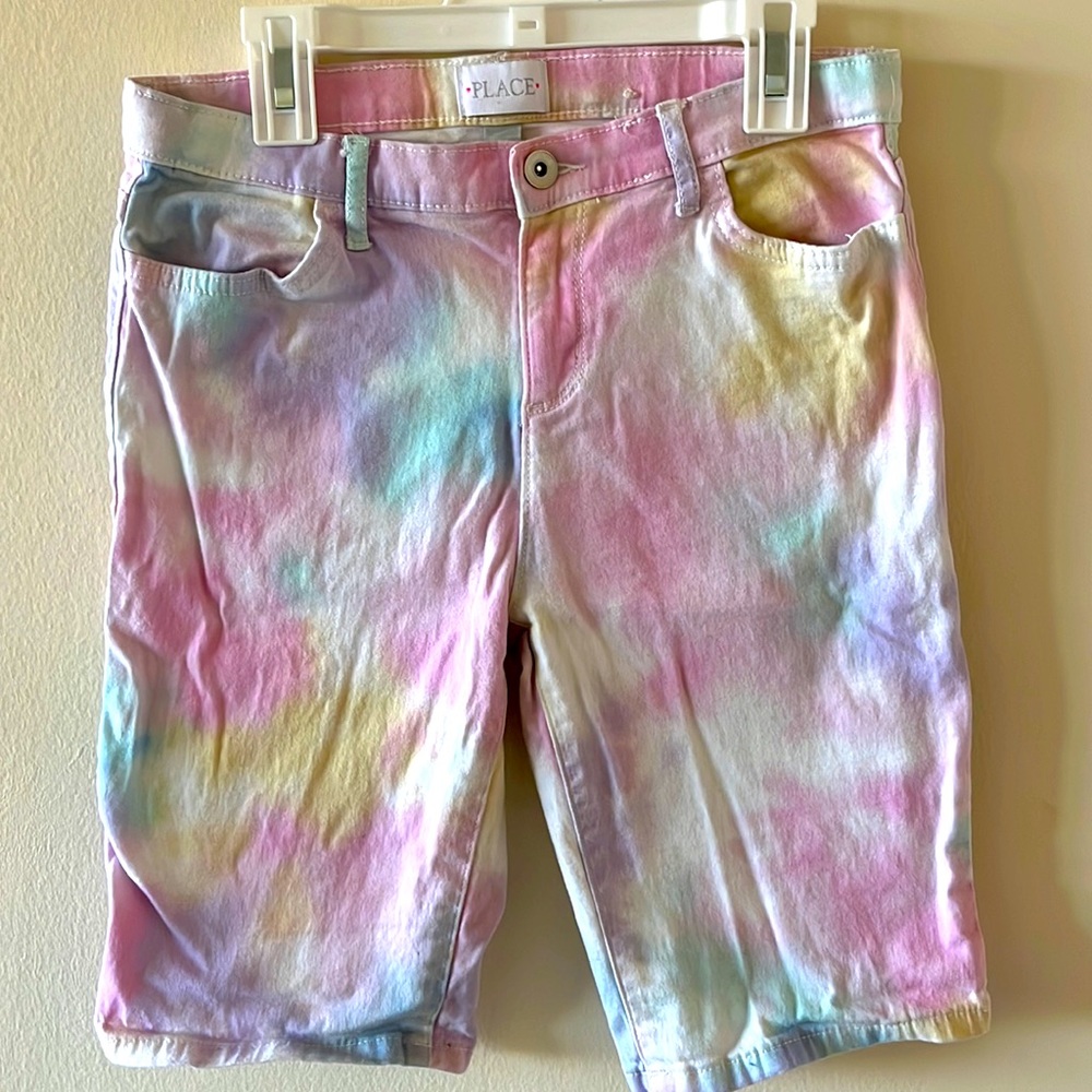 Girls size 14 children’s place tie dye short